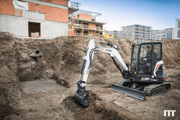 Mini excavator Bobcat E35 - 2