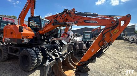 Wheeled excavator Doosan DX100W-7 - 2